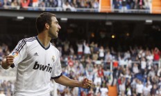 开云官网-黄黑风暴席卷伊斯坦布尔，2026世界杯焦点战前瞻，多特蒙德如何踏平土耳其足球堡垒