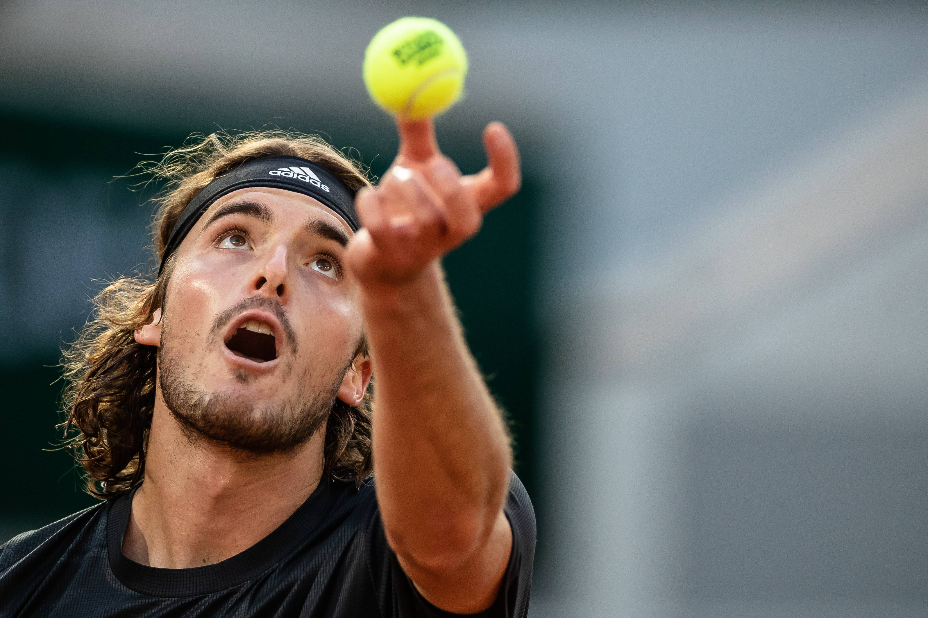 关于法国网球队力克澳大利亚网球队,西西帕斯高光表现的信息 关于法国网球队力克澳大利亚网球队,西西帕斯高光表现的信息