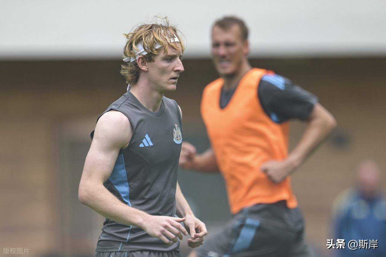 包含利兹联战胜纽卡斯尔,保级形势略有好转的词条 包含利兹联战胜纽卡斯尔,保级形势略有好转的词条