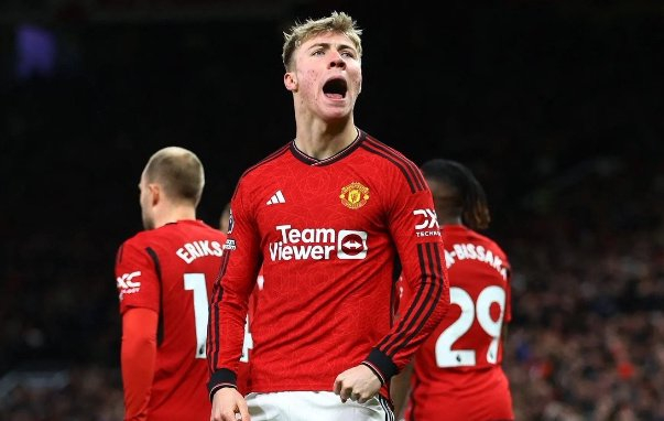 西汉姆联新援表现抢眼,荣登头条 西汉姆联新援表现抢眼,荣登头条