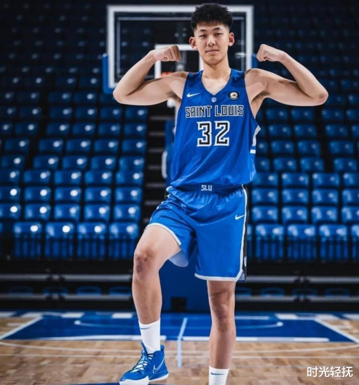 CBA比赛中出现了一位新星球员的简单介绍
