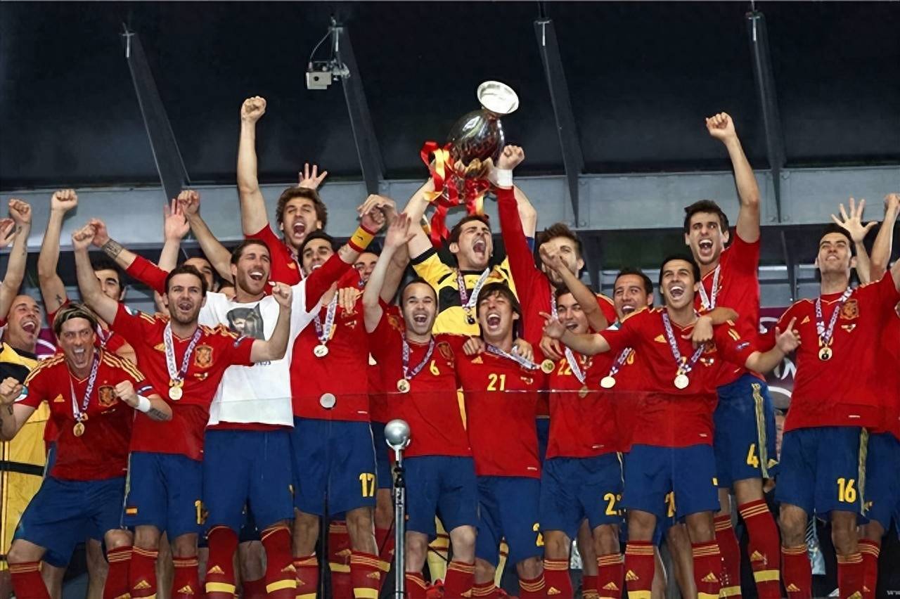 意大利国家足球队势不可挡的简单介绍 意大利国家足球队势不可挡的简单介绍