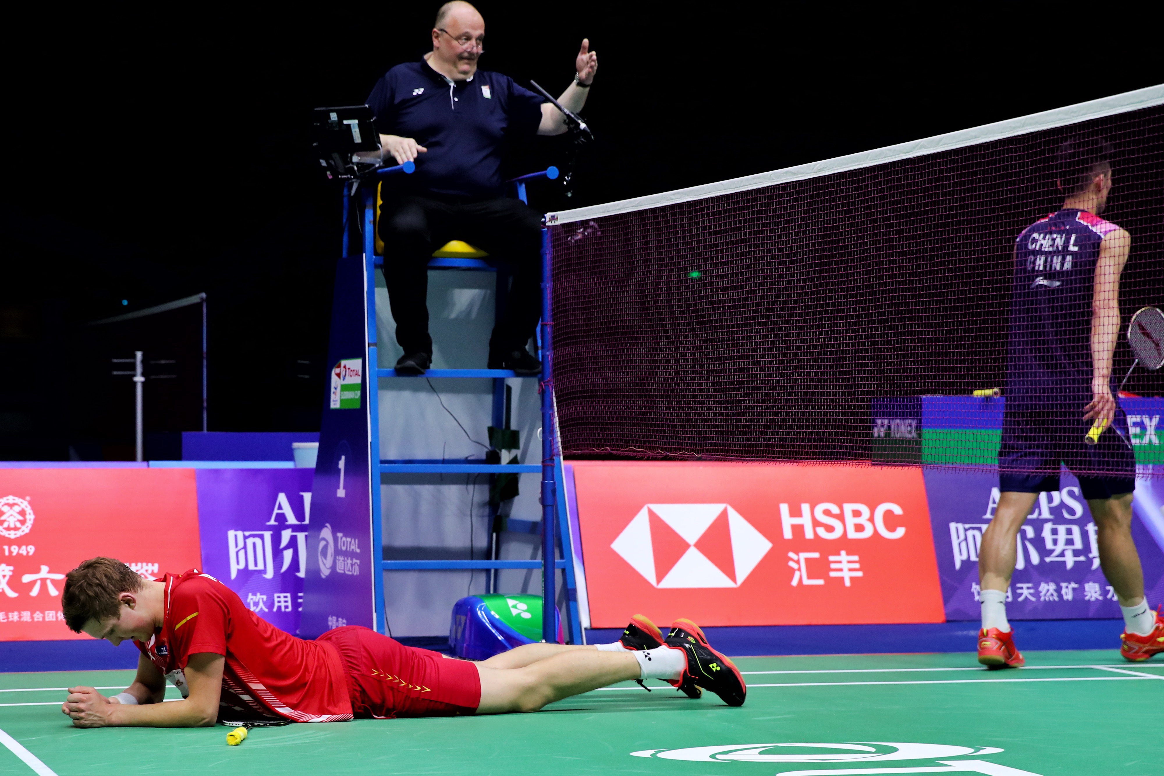 包含中国队碾压法国队，安赛龙点燃赛场的词条