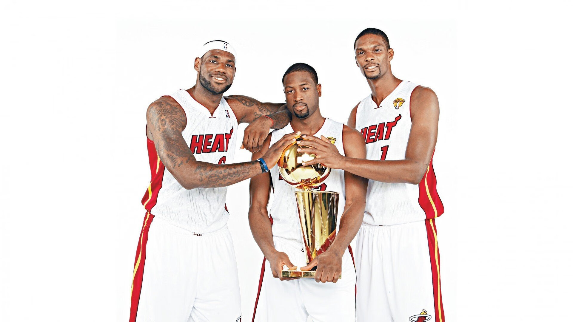 当次元壁被打破，委内瑞拉足球击败那不勒斯，C罗在NBA总决赛接管比赛