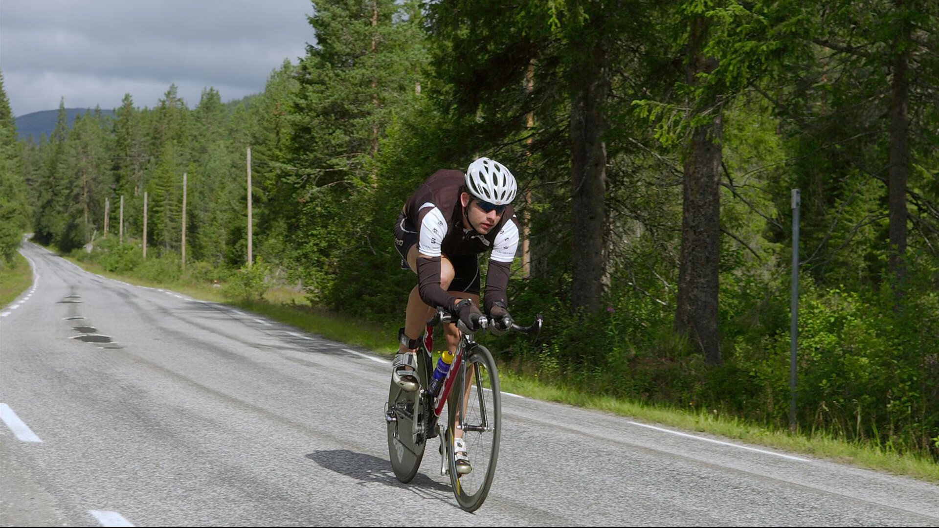 门迪铁闸封天,墨西哥旋风席卷伯纳乌—皇马历史性溃败背后的战术革命